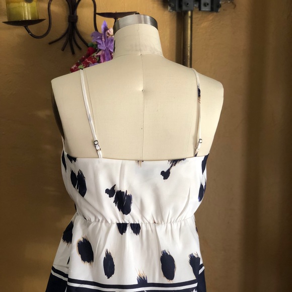 Top - Picture 2 of 3